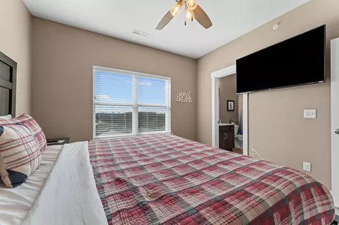 Bedroom - 128 Chateau Mountain Ct, Branson, MO 65616 photo 6 of 18