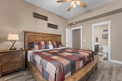 Bedroom - 128 Chateau Mountain Ct, Branson, MO 65616 photo 16 of 18