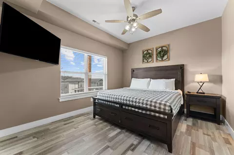 Bedroom - 128 Chateau Mountain Ct, Branson, MO 65616 photo 14 of 18