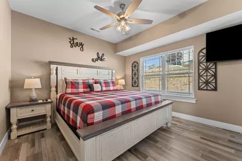 Bedroom - 128 Chateau Mountain Ct, Branson, MO 65616 photo 1 of 18
