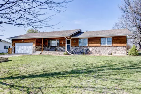 3959 W Juno St, Springfield, MO 65802