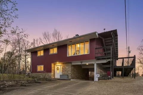 174 Foxgrove St, Theodosia, MO 65761