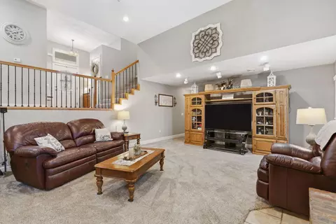 Other - 1022 Daniels St, Aurora, MO 65605 photo 1 of 5