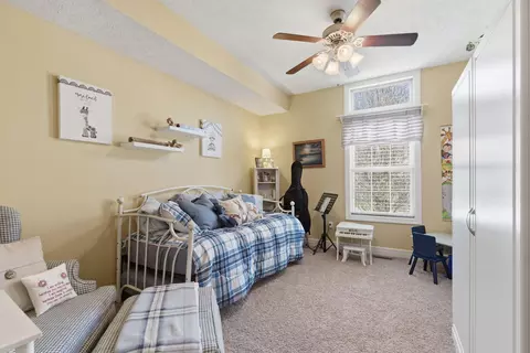 Bedroom - 1022 Daniels St, Aurora, MO 65605 photo 3 of 5