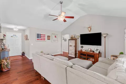 955 E Lakota St, Nixa, MO 65714 photo 9