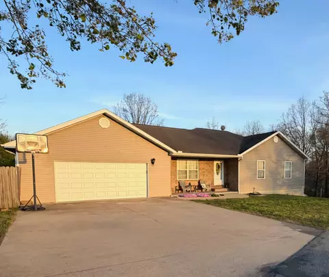 3000 Jennifer Pl, West Plains, MO 65775