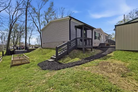 502 N Calhoun Ave, Ash Grove, MO 65604