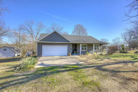 450 Elmwood Ln, Noel, MO 64854