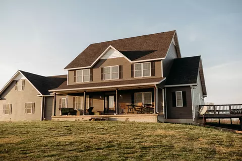 10292 Mill Rd, Bucyrus, MO 65444