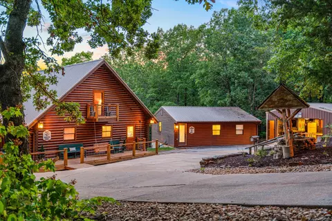 2935 State Highway 265, Hollister, MO 65672