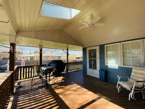 2049 S Brighton Dr, Springfield, MO 65804