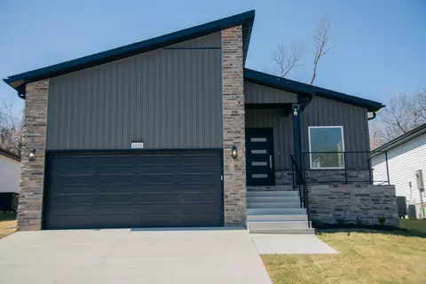 2625 N Prospect Ave, Springfield, MO 65803