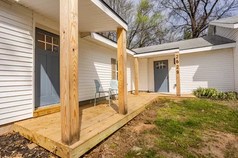 2629 W Page St, Springfield, MO 65802