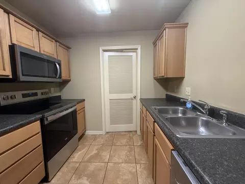 260 Toni Ln #D, Branson, MO 65616 photo 3