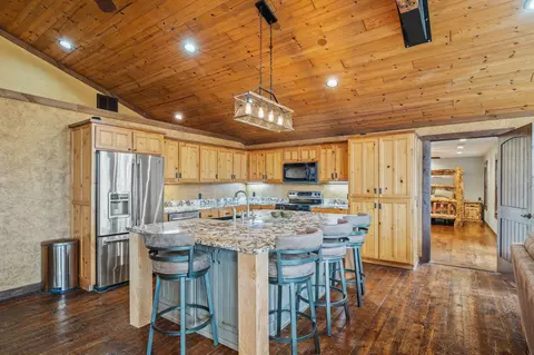 Kitchen - 103 Rustic Ridge Dr, Shell Knob, MO 65747 photo 2 of 5