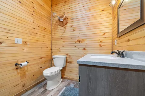 Bath - 103 Rustic Ridge Dr, Shell Knob, MO 65747 photo 8 of 8