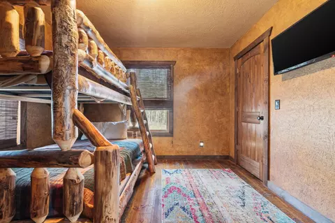 Bedroom - 103 Rustic Ridge Dr, Shell Knob, MO 65747 photo 6 of 7