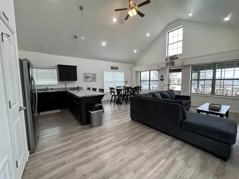 60 Little Indian Resort Dr #8, Lampe, MO 65681