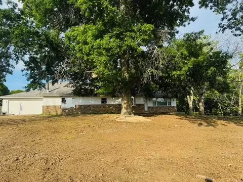 4710 State Route A, Macomb, MO 65702