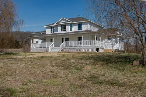 18877 E 1200 Rd, Stockton, MO 65785