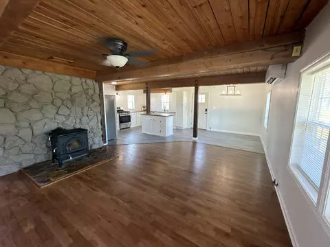Living - 2731 County Road 250, Thayer, MO 65791 photo 3 of 8