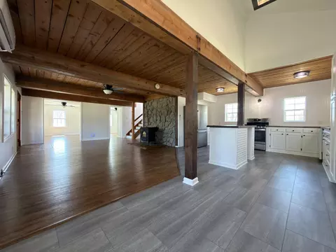 Living - 2731 County Road 250, Thayer, MO 65791 photo 4 of 8