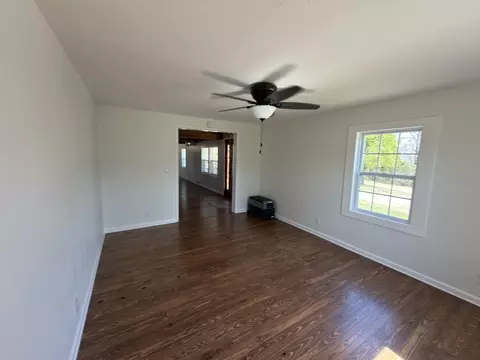 Living - 2731 County Road 250, Thayer, MO 65791 photo 6 of 8