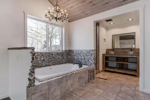 Bath - 182 Valley View Dr, Ridgedale, MO 65739 photo 1 of 5