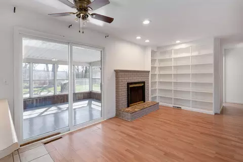 Living - 182 Valley View Dr, Ridgedale, MO 65739 photo 5 of 8