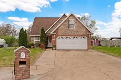 2534 E Linwood St, Springfield, MO 65804