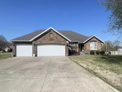 Exterior - 3207 W Aussie Ct, Springfield, MO 65810 photo 2 of 14