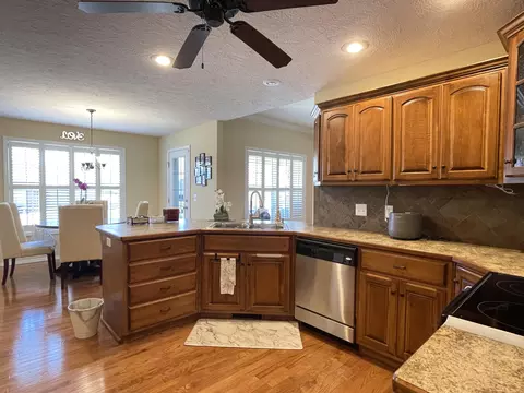 Kitchen - 3207 W Aussie Ct, Springfield, MO 65810 photo 1 of 3