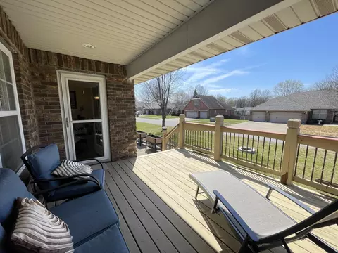 Exterior - 3207 W Aussie Ct, Springfield, MO 65810 photo 10 of 14