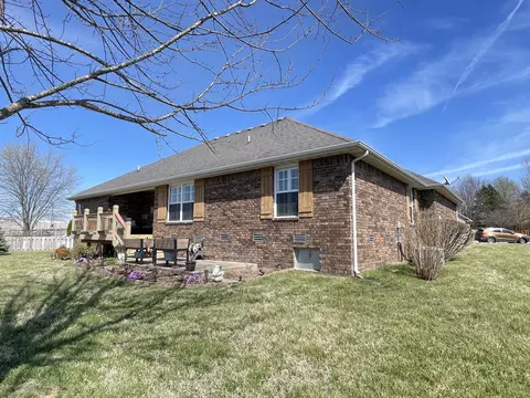 Exterior - 3207 W Aussie Ct, Springfield, MO 65810 photo 11 of 14