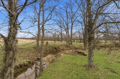 002 E Mount Gilead Rd, Bolivar, MO 65613 photo 7