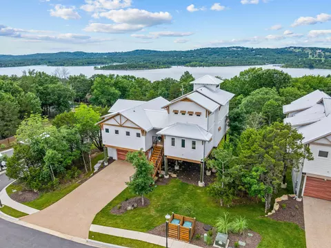 55 Sunset View Cir, Indian Point, MO 65616
