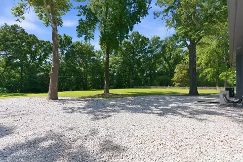 Exterior - 6308 S Glenridge Dr, Springfield, MO 65804 photo 12 of 13