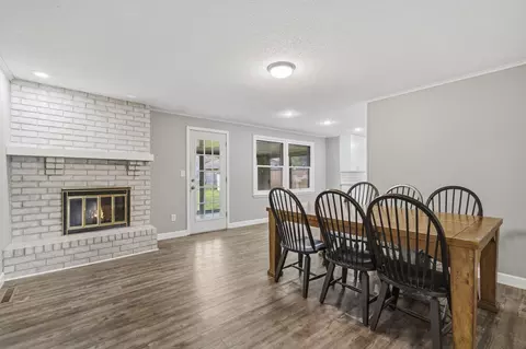 Dining - 1650 E Swallow St, Springfield, MO 65804 photo 1 of 1