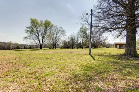 Exterior - 194 Lilly Ln, Clever, MO 65631 photo 2 of 3