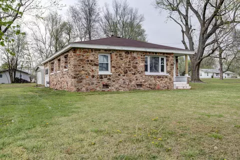Exterior - 4982 S Douglas Dr, Republic, MO 65738 photo 5 of 12
