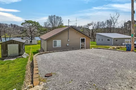 Exterior - 290 Easy St, Branson, MO 65616 photo 3 of 12