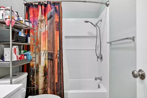 Bath - 290 Easy St, Branson, MO 65616 photo 1 of 3