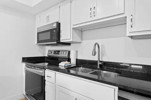 Kitchen - 403 Veterans Blvd #307, Branson, MO 65616 photo 2 of 3