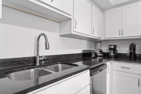 Kitchen - 403 Veterans Blvd #307, Branson, MO 65616 photo 3 of 3