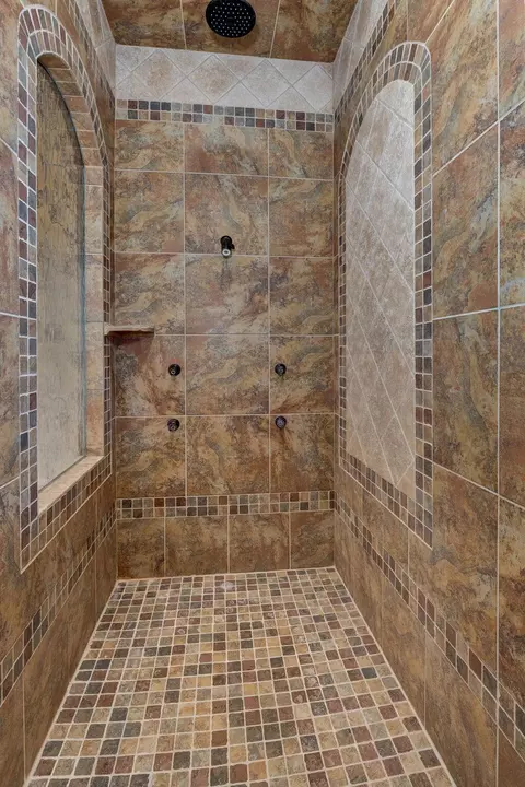 Bath - 3852 San Poppi Ct, Ozark, MO 65721 photo 5 of 8
