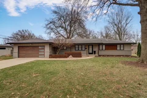 1910 S Saratoga Ave, Springfield, MO 65804