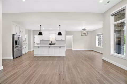 Other - 3805 E Hutcheson Ave, Springfield, MO 65802 photo 6 of 10