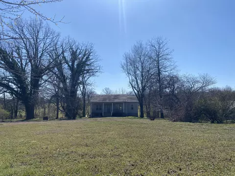 1536 S Outer Rd, Mansfield, MO 65704