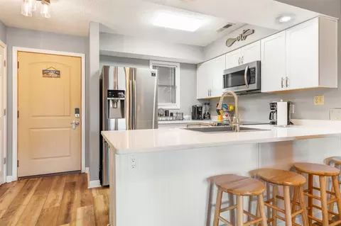 Kitchen - 429 E Chinquapin Cir #510, Branson, MO 65616 photo 1 of 2