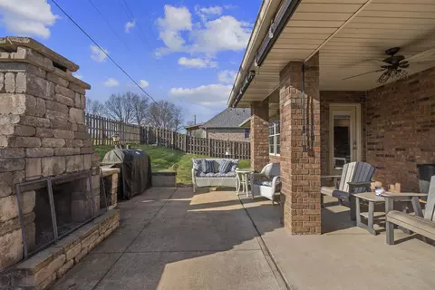 Exterior - 2915 N 25th St, Ozark, MO 65721 photo 2 of 5